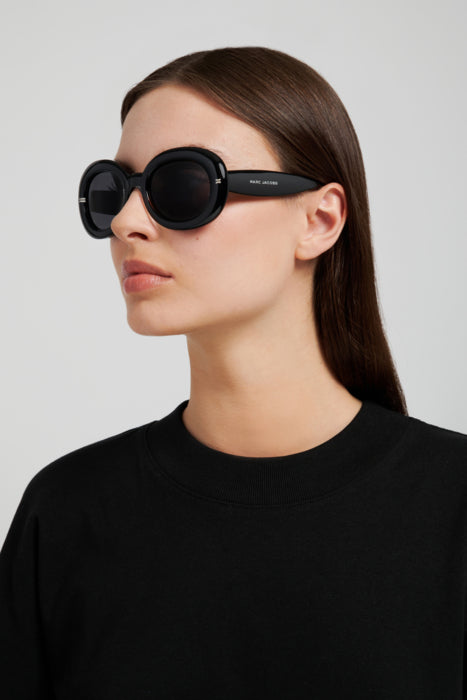 MARC JACOBS 937